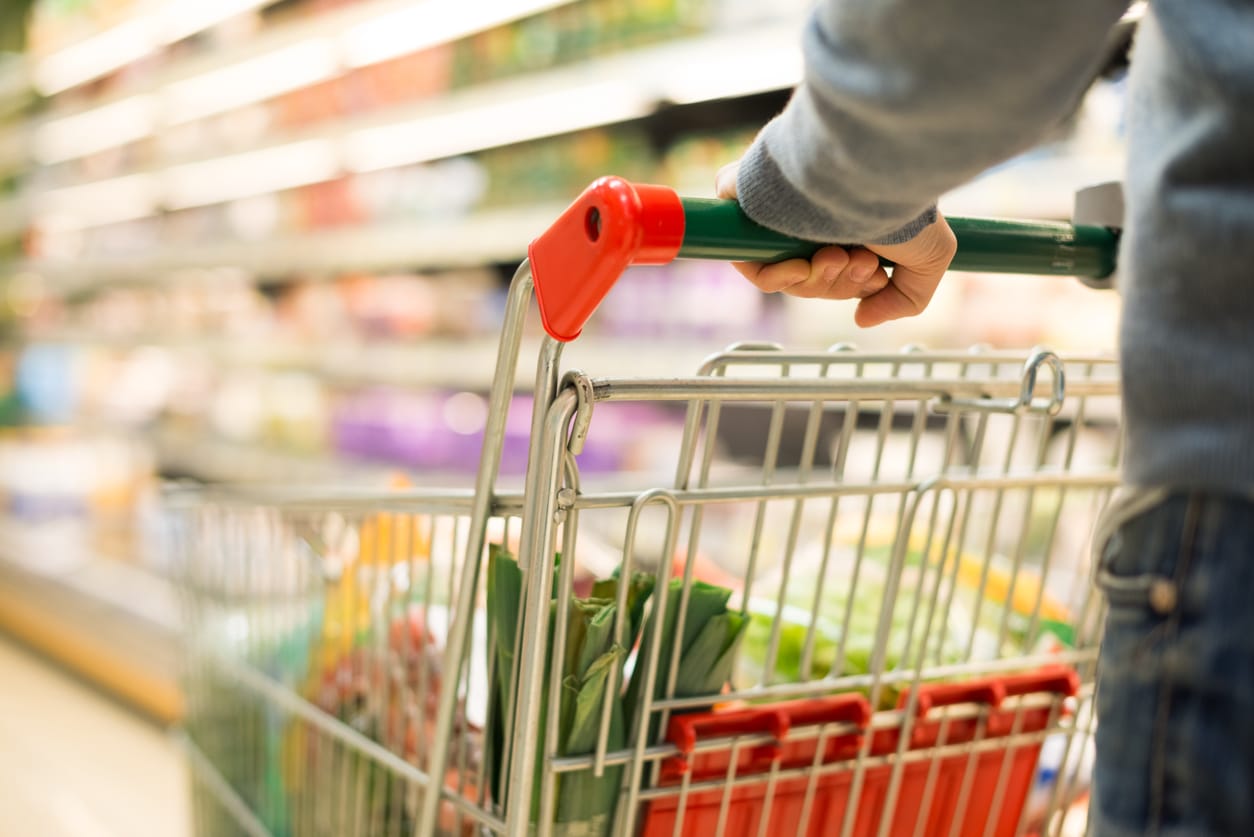 supermarché magasin courses provisions caddie